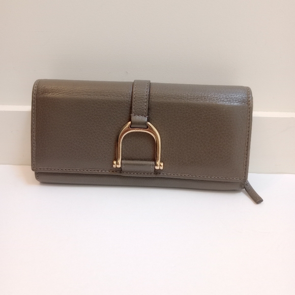 Gucci Abbey Vintage Authentic Long Wallet - Picture 16 of 16